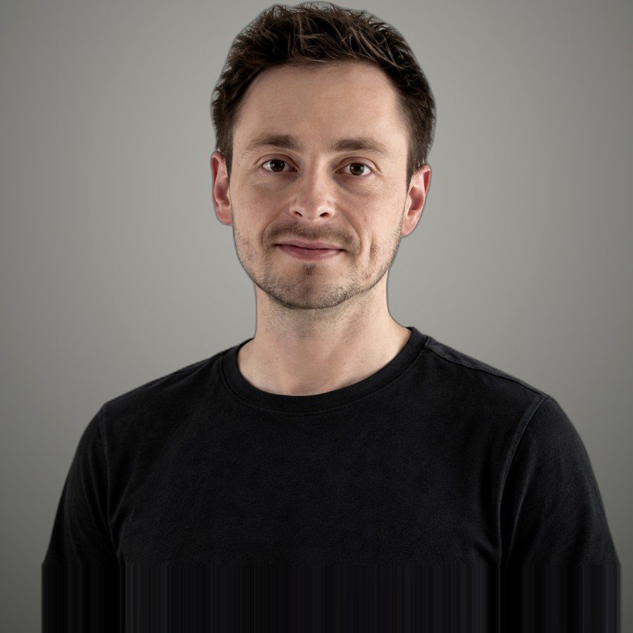 Valentin E.